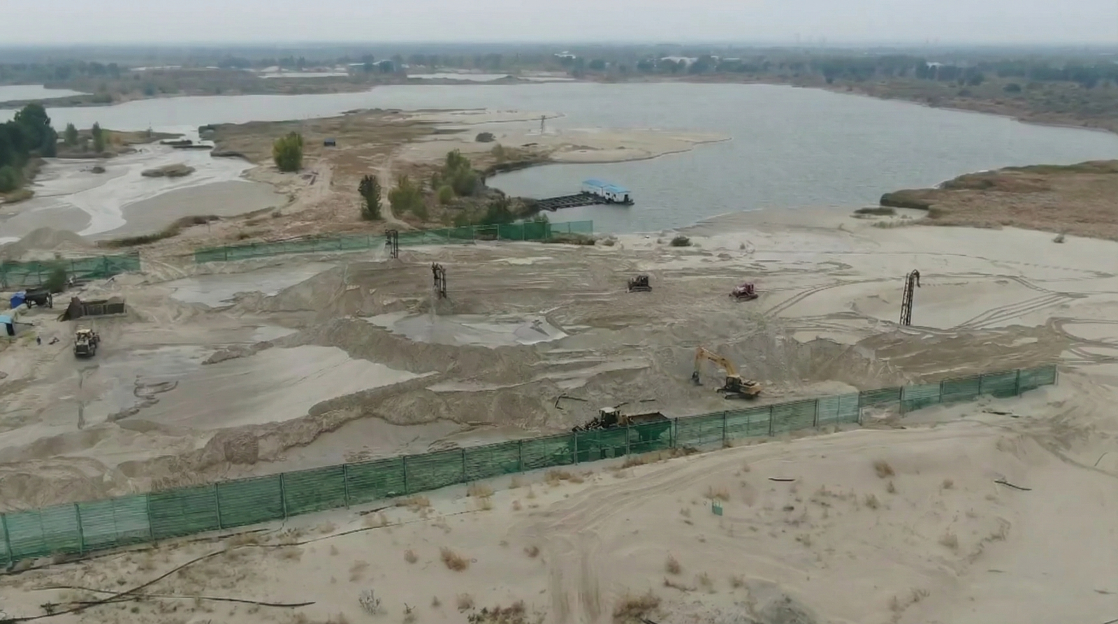 Natural Silicon Sand Field